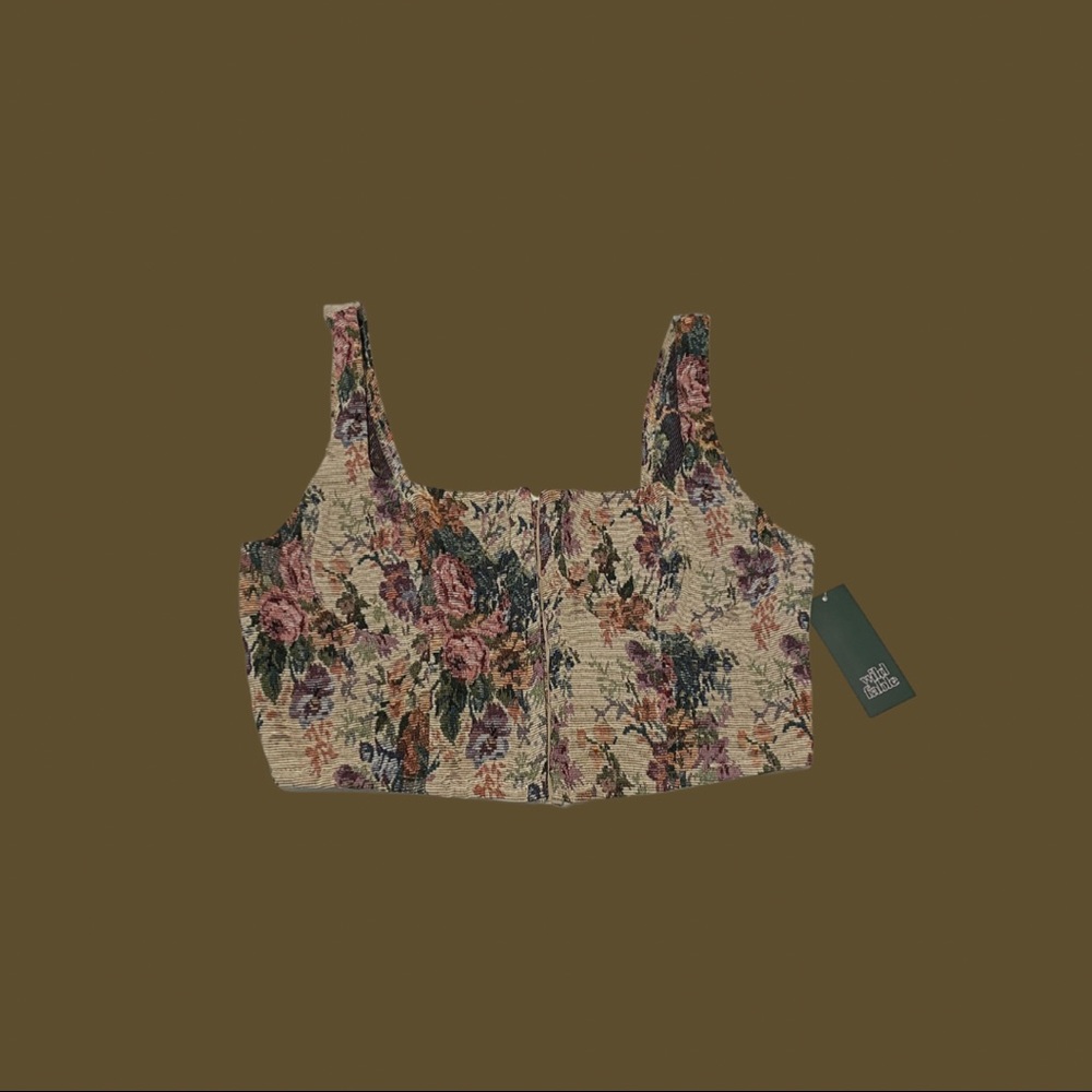 Wild Fable Floral Top 🌹